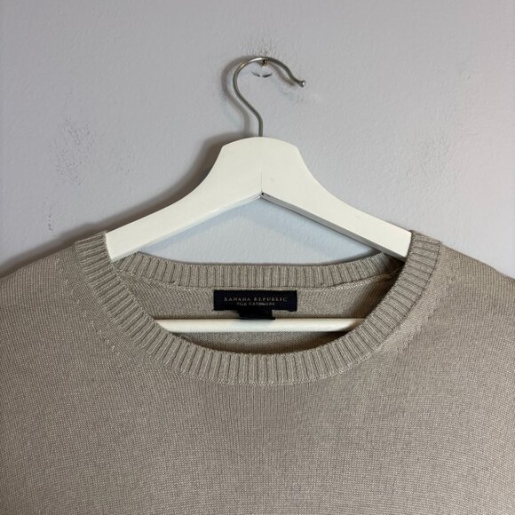 Banana Republic Silk Cashmere Relaxed Crew Neck Sweater in Camel Beige Size XXL - Picture 3 of 7